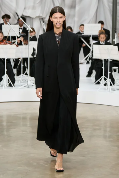 Look 33